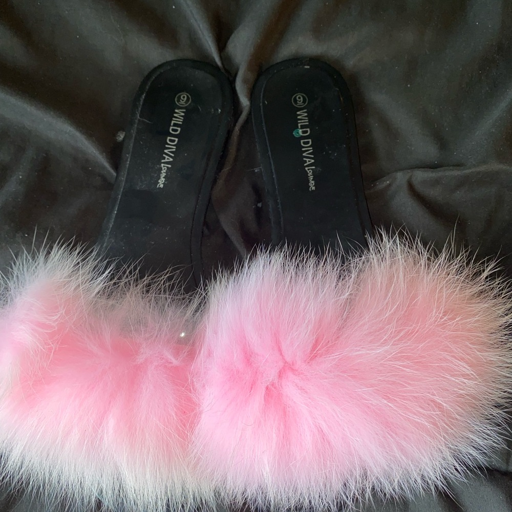 Pink Fur Slides Size 9